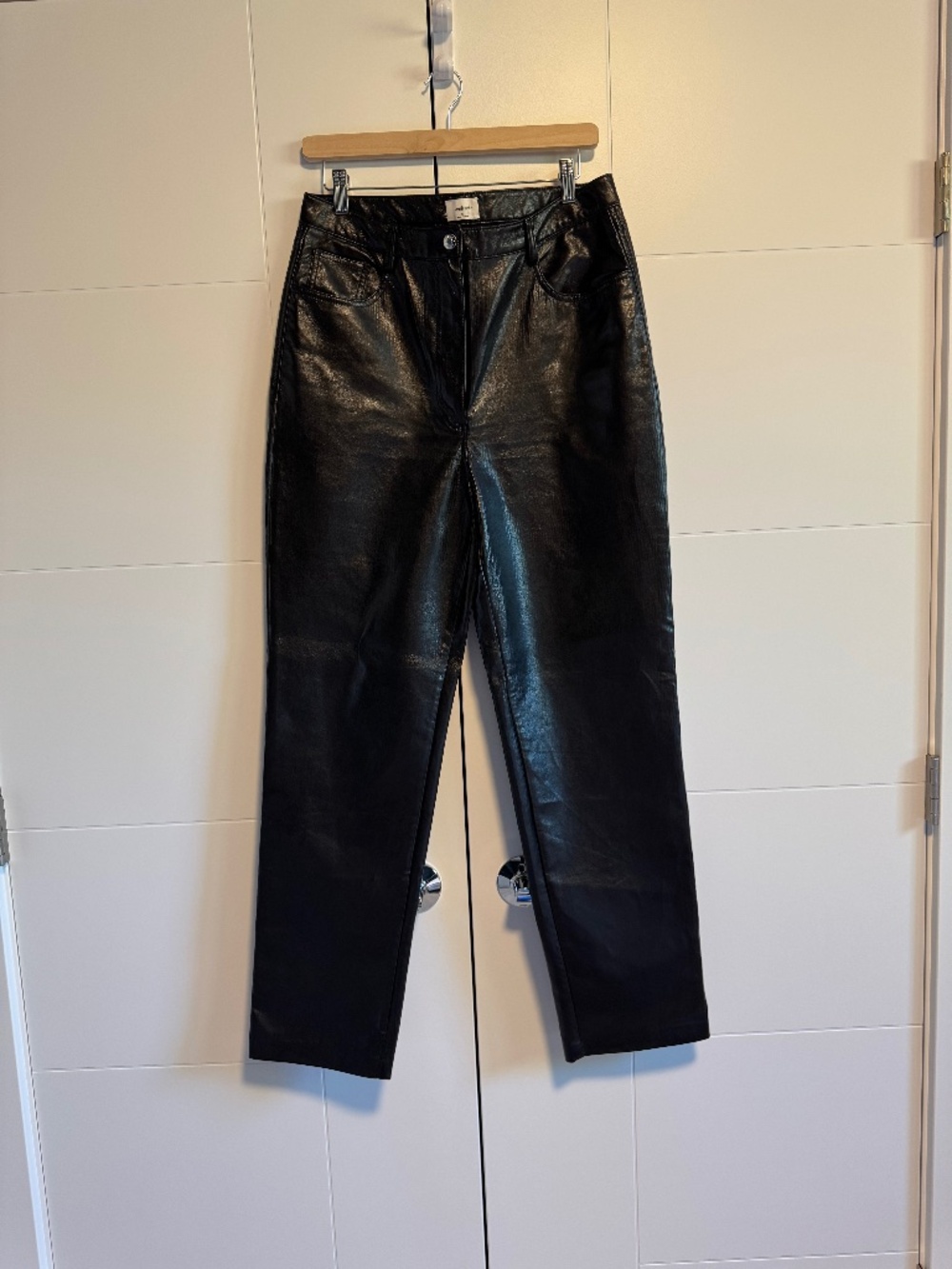 Aritzia Wilfred Melina vegan faux leather pants 12